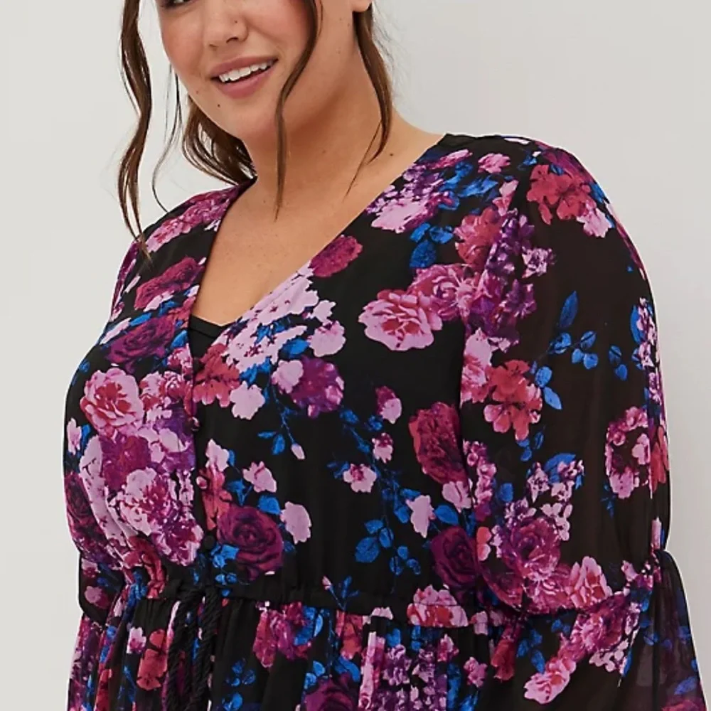 COPY - NWT Torrid 2X black chiffon floral maxi dress - Picture 5 of 11